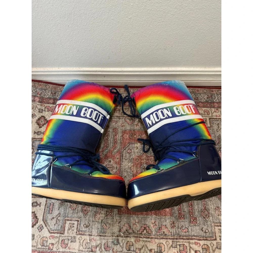 Moon Boot The Original Rainbow Snow Boots  7-8.5 Multi Color Apres Ski Logo